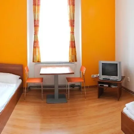 Hotel Economic Svoboda *